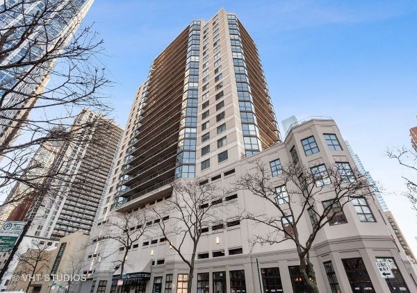 33 West Delaware